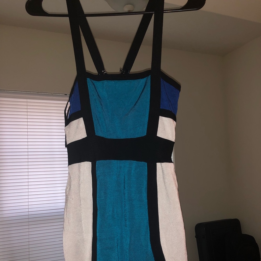 Bebe Dress - Picture 3 of 4